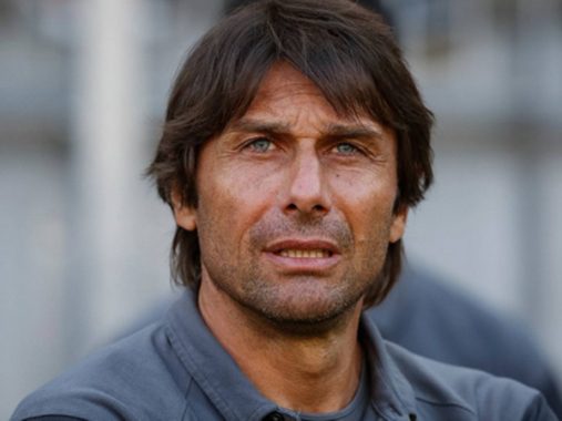Conte phải đứng ra cứu cánh cho Real khi Lopetegui ra đi