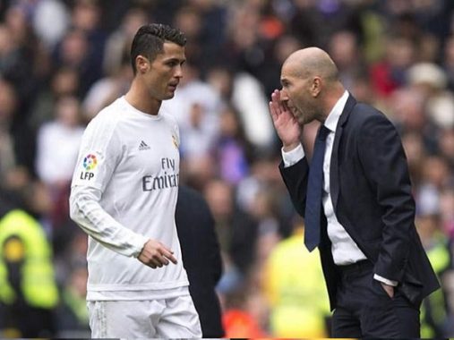 Tin bóng đá quốc tế 14/1: Zidane ra đi vì Ronaldo