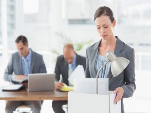 Ngủ mơ thấy xin nghỉ việc là điềm báo tốt hay xấu?