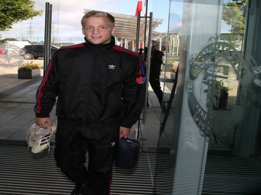 Tin bóng đá ngày 10/9: Van de Beek có buổi tập đầu tiên cùng MU