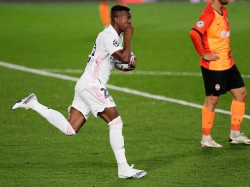 Bóng đá quốc tế 22/10: Vinicius lập kỷ lục ghi bàn chớp nhoáng