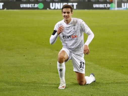 Tin bóng đá 29/1: Tottenham sáng cửa mua tiền vệ Florian Neuhaus