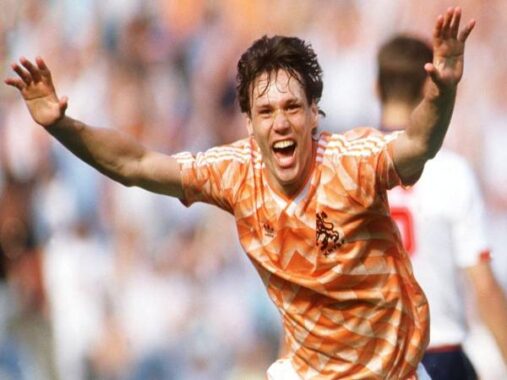 Marco Van Basten – Tiền đạo đáng sợ nhất trong lịch sử