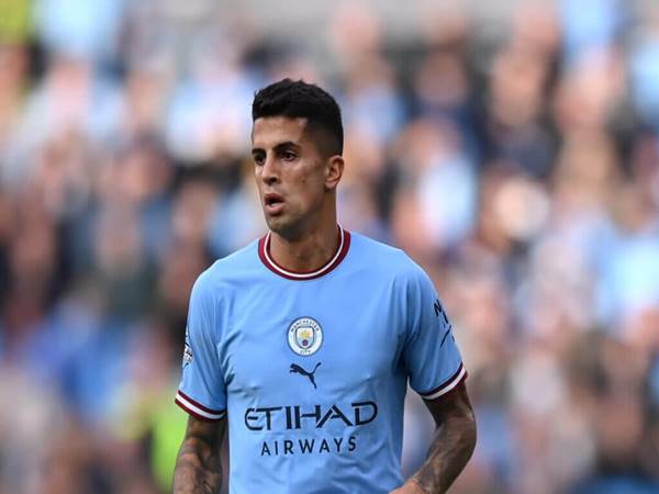 Hậu vệ João Cancelo 