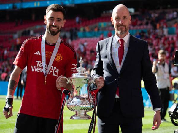 Bruno Fernandes hưởng lương cao nhất Premier League