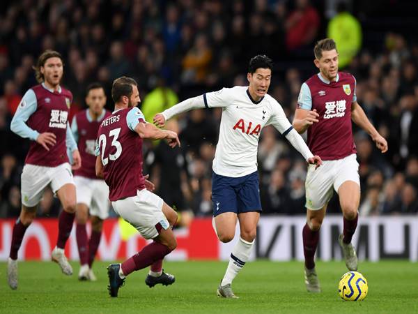 Bàn thắng đẹp nhất của Son Heung Min ghi trong trận nào?