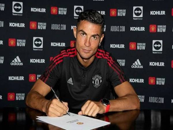 Tổng giá trị chuyển nhượng của Ronaldo là bao nhiêu?