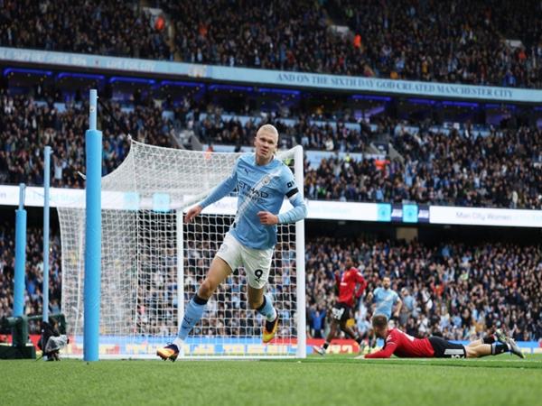 Man City áp đảo trong trận derby Etihad