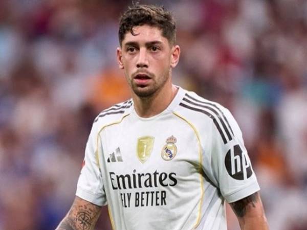 Tin Real Madrid: Valverde bị các CĐV chỉ trích sau trận thua
