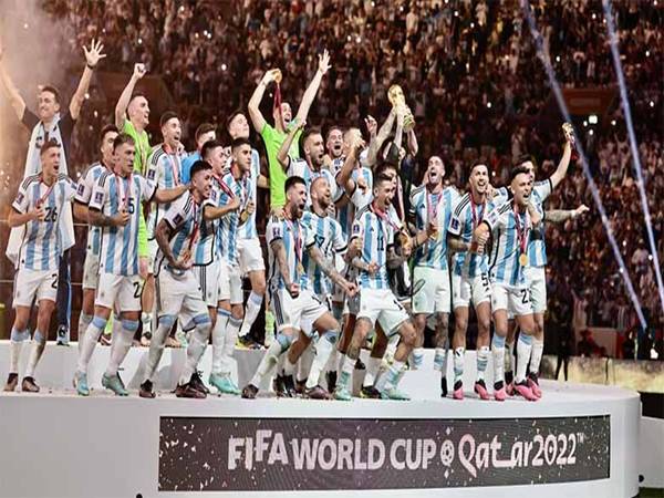 Argentina – Từ Maradona đến Messi, hai thế hệ vĩ đại vô địch World Cup