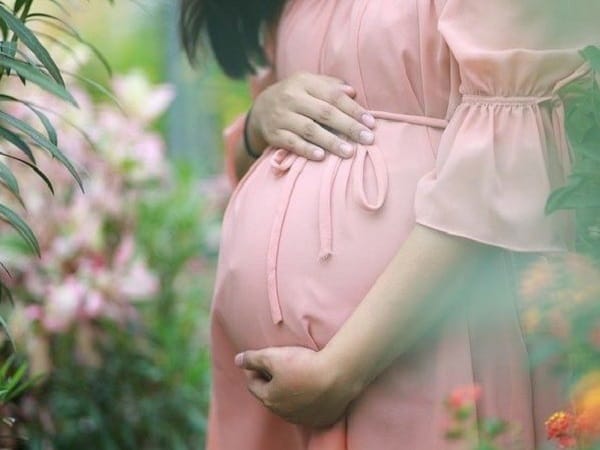 Nằm mơ thấy em gái có bầu là điềm tốt hay xấu?