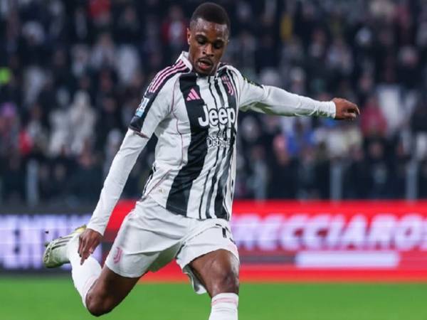 Kalulu có thể gia tăng chất thép cho hàng phòng ngự MU. 