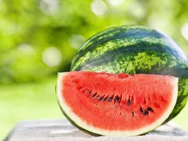 Mộng thấy bổ quả dưa hấu