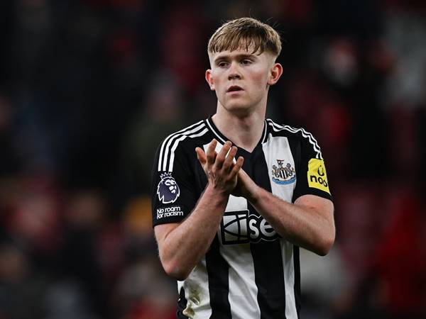 Tin Arsenal: Arsenal vượt mặt Liverpool vụ Lewis Hall